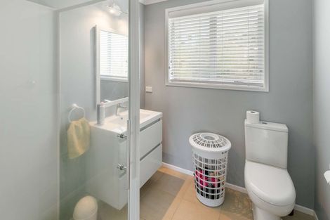 Photo of property in 2/6 Hood Place, Spotswood, New Plymouth, 4310