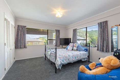 Photo of property in 33b Roband Crescent, Brown Owl, Upper Hutt, 5018