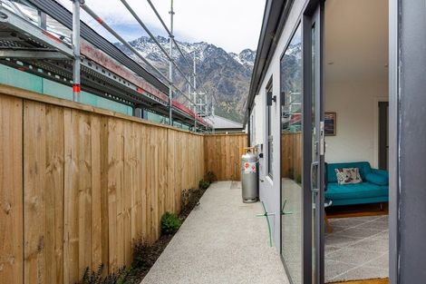 Photo of property in 9 Collie Road, Jacks Point, 9371