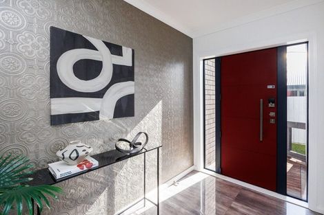 Photo of property in 48 Sardinia Grove, Fitzherbert, Palmerston North, 4410