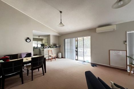 Photo of property in 3/20a Lavery Place, Sunnynook, Auckland, 0632