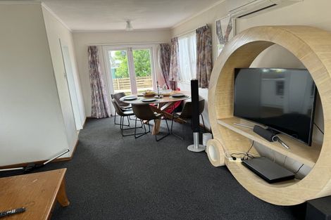 Photo of property in 42 Beeston Crescent, Manurewa, Auckland, 2102