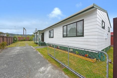 Photo of property in 36a Palmer Crescent, Silverstream, Upper Hutt, 5019