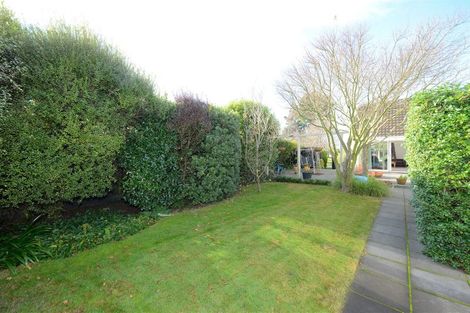 Photo of property in 31 Colina Street, Avonhead, Christchurch, 8042