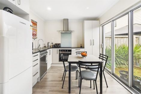 Photo of property in 2/215 Massey Street, Frankton, Hamilton, 3204