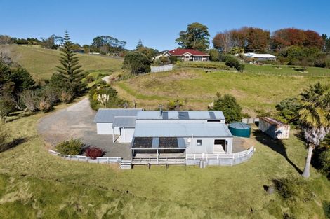 Photo of property in 383 Kaitemako Road, Welcome Bay, Tauranga, 3175