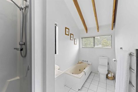 Photo of property in 42a Matakatia Parade, Matakatia, Whangaparaoa, 0930