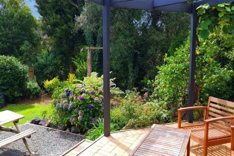 Photo of property in 6 Mark Place, Lynmore, Rotorua, 3010