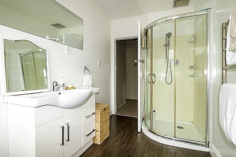 Photo of property in 12 Kent Crescent, Awapuni, Palmerston North, 4412