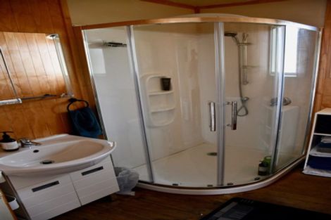 Photo of property in 13 Wharf Road, Karamea, 7893