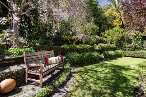 Photo of property in 15 Muritai Crescent, Havelock North, 4130