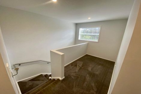 Photo of property in 28 Pateke Drive, Kenepuru, Porirua, 5022