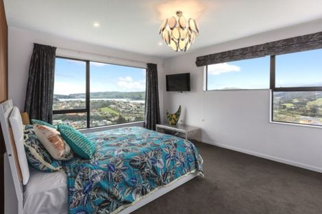 Photo of property in 131 Endeavour Drive, Whitby, Porirua, 5024