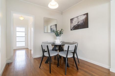 Photo of property in 1/38 Eastglen Road, Glen Eden, Auckland, 0602