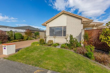 Photo of property in 14 Blythfield Place, Taradale, Napier, 4112
