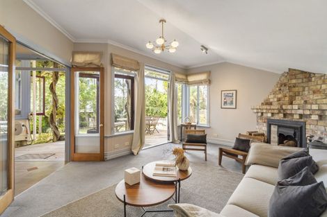 Photo of property in 17 Herne Bay Road, Herne Bay, Auckland, 1011