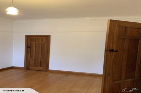 Photo of property in 10 Weymouth Street, New Plymouth, 4310