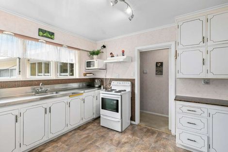 Photo of property in 124 Wellington Road, Wainuiomata, Lower Hutt, 5014