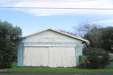 Photo of property in 6 Eatwell Avenue, Paraparaumu Beach, Paraparaumu, 5032