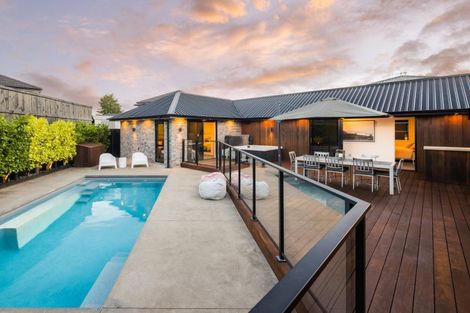 Photo of property in 17 Riverpoint Glade, Flagstaff, Hamilton, 3210