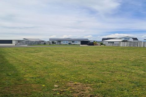 Photo of property in 5 Snappers Lane, Foxton Beach, Foxton, 4815