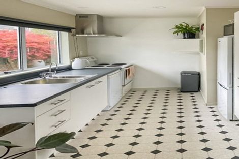 Photo of property in 60 Lord Street, Stokes Valley, Lower Hutt, 5019