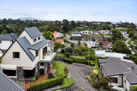Photo of property in 12c Rimu Street, Strandon, New Plymouth, 4312