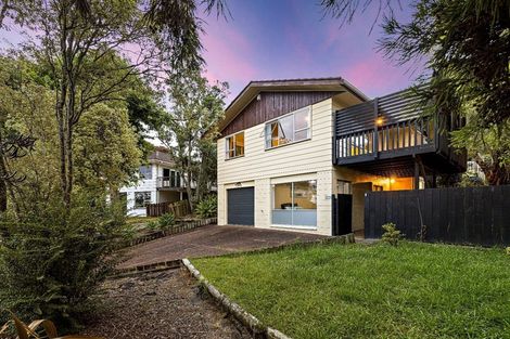 Photo of property in 9 Albemarle Place, Massey, Auckland, 0614