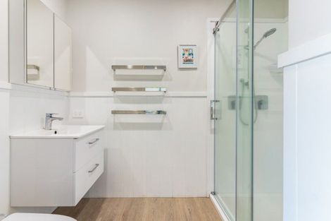 Photo of property in 135 Mayfair Avenue, Whangamata, 3620