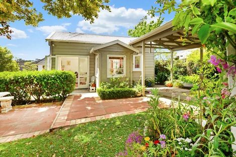 Photo of property in 1/173 Onewa Road, Birkenhead, Auckland, 0626