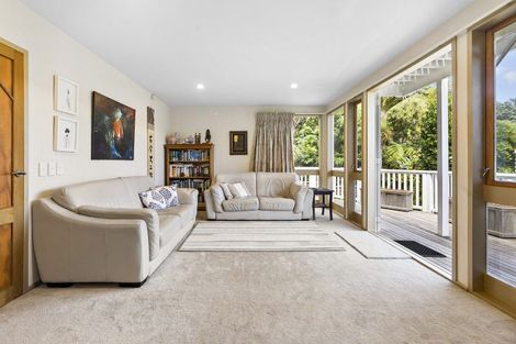 Photo of property in 32 Kotari Road, Days Bay, Lower Hutt, 5013