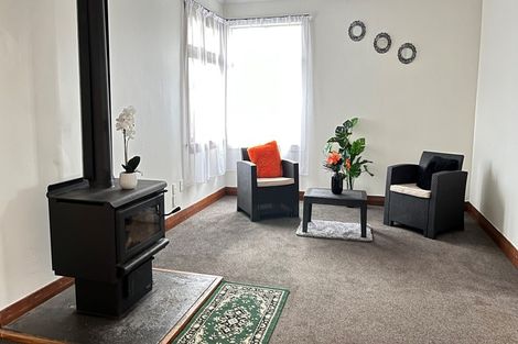 Photo of property in 9 Ossian Street, Milton, 9220