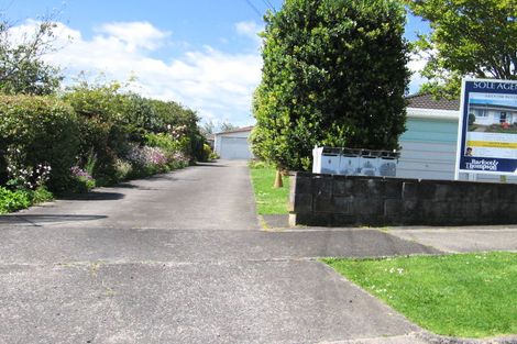 Photo of property in 4/8 Hillcrest Road, Papatoetoe, Auckland, 2025