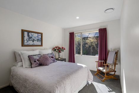 Photo of property in 1 Ballybrack Place, Casebrook, Christchurch, 8051