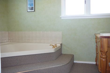 Photo of property in 40 Station Street, Alexandra, 9320