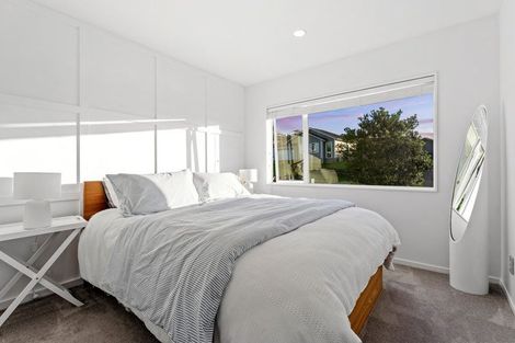 Photo of property in 24 Woodridge Drive, Stanmore Bay, Whangaparaoa, 0932