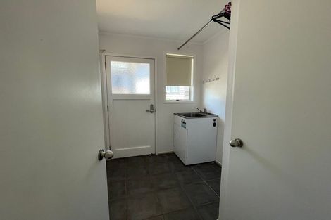 Photo of property in 79 Sunderlands Road, Half Moon Bay, Auckland, 2012