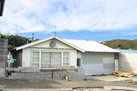 Photo of property in 27 Tiber Street, Island Bay, Wellington, 6023