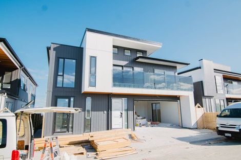 Photo of property in 216 Vaughans Road, Long Bay, Albany, 0792