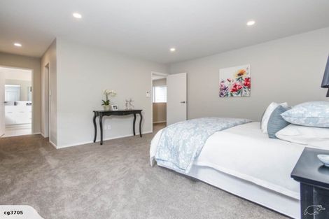 Photo of property in 2 Bahari Drive, Ranui, Auckland, 0612