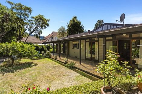 Photo of property in 2 Golf Road, Heretaunga, Upper Hutt, 5018