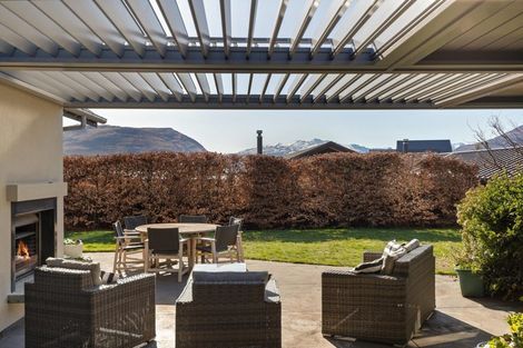 Photo of property in 4 Caithness Court, Jacks Point, Queenstown, 9371