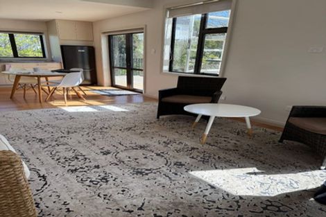 Photo of property in 1 Renown Road, Raumati South, Paraparaumu, 5032