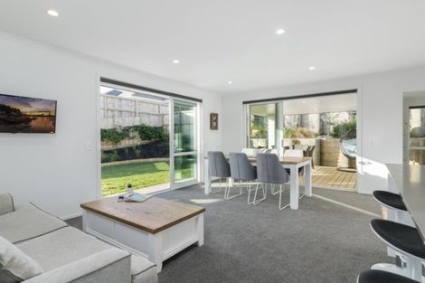 Photo of property in 22 Ballintoy Park Drive, Welcome Bay, Tauranga, 3175