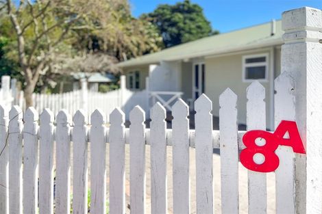 Photo of property in 8a Fleetwood Grove, Waikanae, 5036