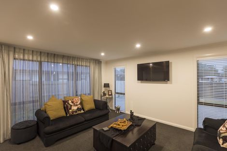 Photo of property in 5 Freedom Drive, Kelvin Grove, Palmerston North, 4414