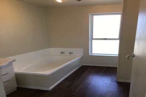 Photo of property in 15 Gibson Drive, Hornby, Christchurch, 8042