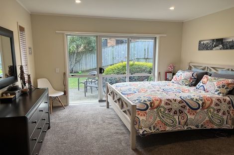 Photo of property in 19a Betty Watt Grove, Riverstone Terraces, Upper Hutt, 5018