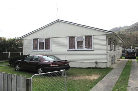 Photo of property in 18 Parenga Street, Wainuiomata, Lower Hutt, 5014