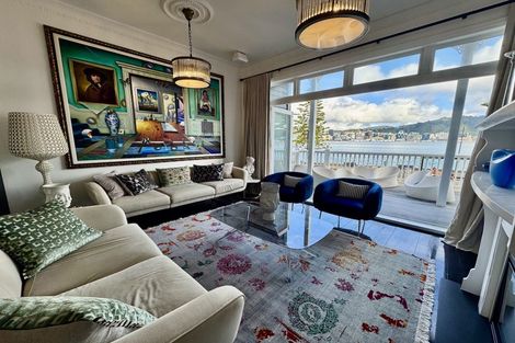 Photo of property in 322 Oriental Parade, Oriental Bay, Wellington, 6011